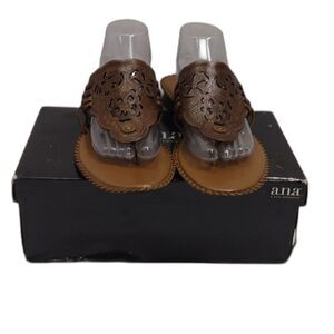 A.n.a A New Approach Echo Tan Sandals Size 11M! CONSIGNMENT!